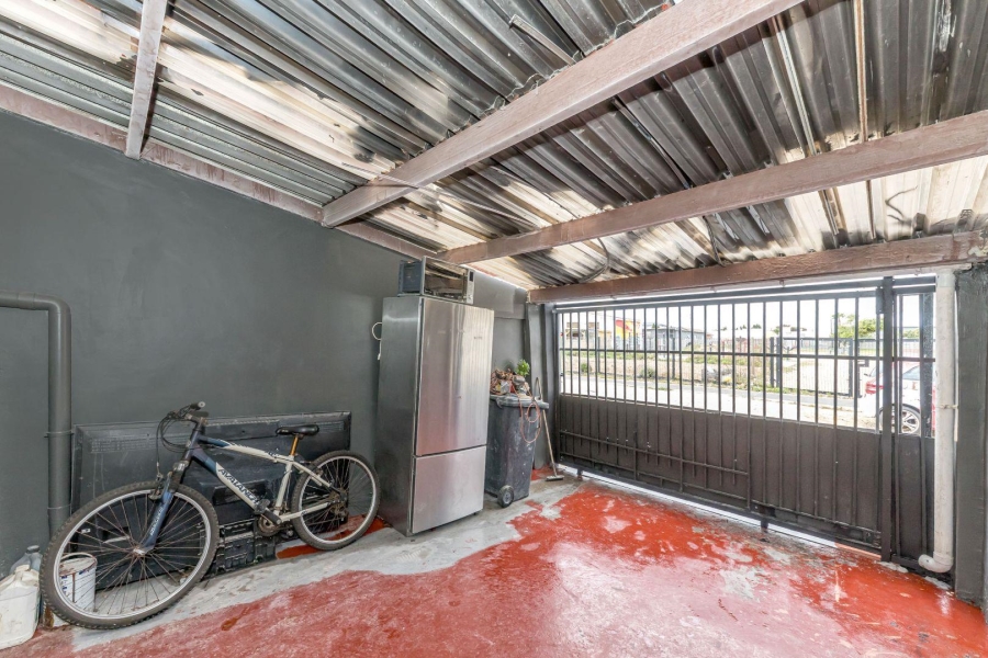 2 Bedroom Property for Sale in Brooklyn Western Cape